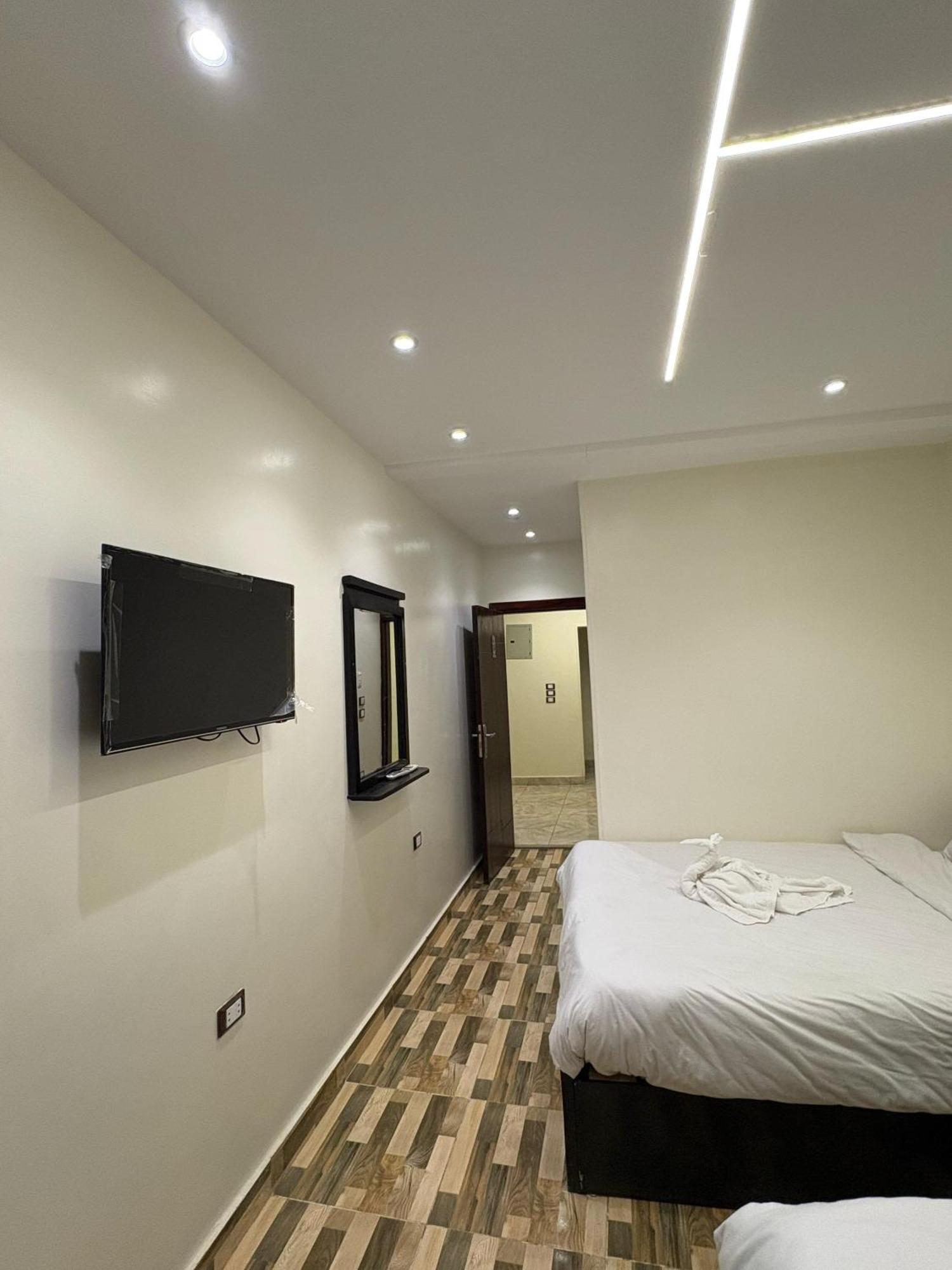Basha Pyramids Inn Kafrat al Jabal Exterior photo